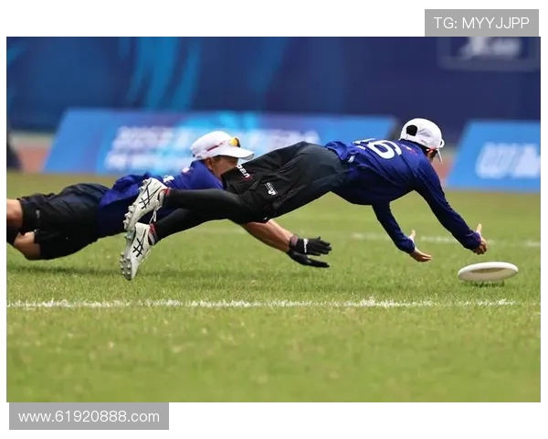 深圳飞盘队与成都飞盘队赛后分析灵活性表现与战术对比