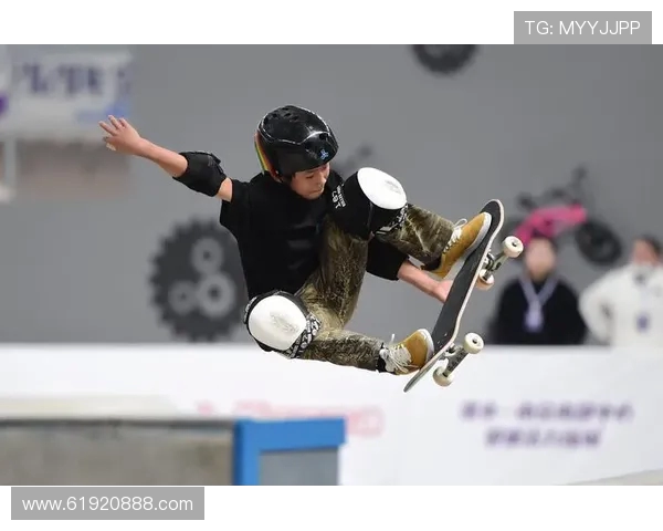 南京滑板队荣登全国滑板速度排行榜第九名展现青春活力与竞技精神