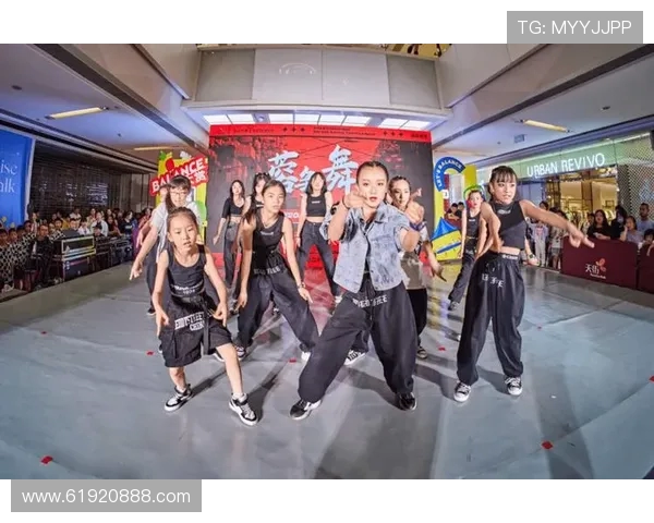 广州极限运动队在世界街舞大赛中以56分领先其他队伍表现出色